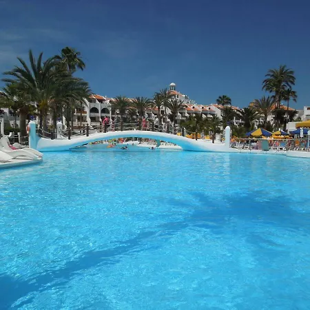 Apartamento Two Bedroom Beachfront No 3 With Sea-view, Heated Pool, Close To The Sea Arona (Tenerife)