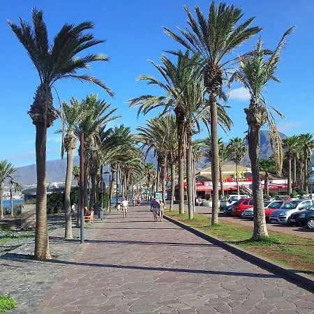 Two Bedroom Beachfront No 3 With Sea-view, Heated Pool, Close To The Sea Apartamento *